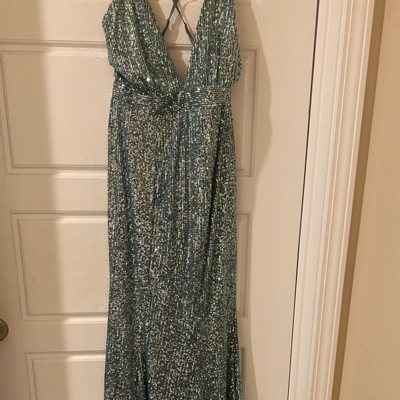 Baby blue sequin formal gown - Picture 5 of 5